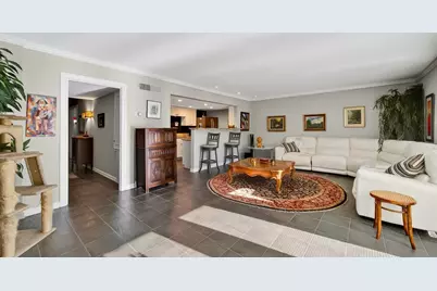 5204 Arboles Drive #B, Houston, TX 77035 - Photo 11