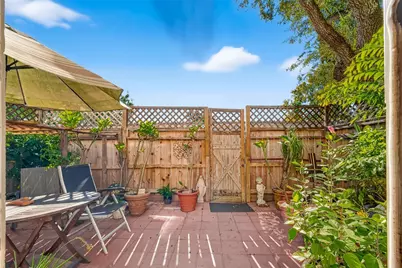 5204 Arboles Drive #B, Houston, TX 77035 - Photo 37