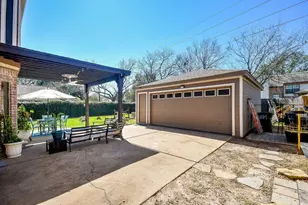 8814 Chelsworth Dr, Houston, TX 77083 - Photo 25