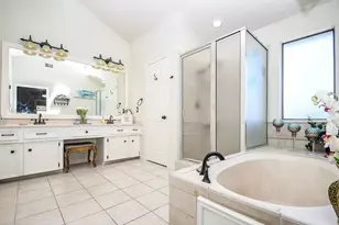 8814 Chelsworth Dr, Houston, TX 77083 - Photo 13