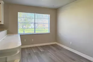 224 Stuart St, Clute, TX 77531 - Photo 9