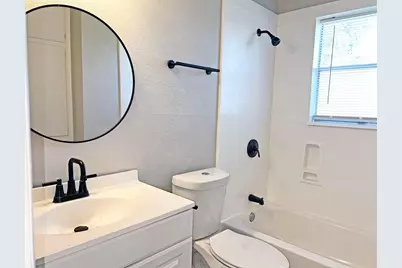 224 Stuart Street, Clute, TX 77531 - Photo 21