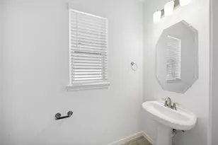 2126 Rosillo Brook Dr, Baytown, TX 77521 - Photo 9