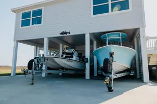 299 Bay Dr, Palacios, TX 77465 - Photo 7