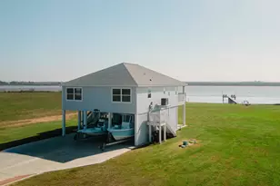 299 Bay Dr, Palacios, TX 77465 - Photo 37