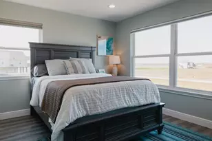 299 Bay Dr, Palacios, TX 77465 - Photo 19