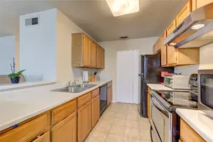 8245 Creekbend Dr, Houston, TX 77071 - Photo 7