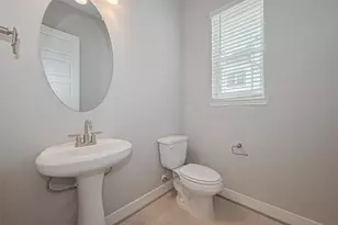 8917 Grovner Pl, Houston, TX 77055 - Photo 11