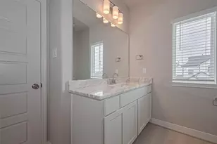 8917 Grovner Pl, Houston, TX 77055 - Photo 29