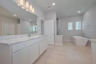 8917 Grovner Pl, Houston, TX 77055 - Photo 17