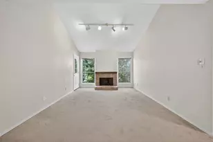 7900 N Stadium Dr, Houston, TX 77030 - Photo 9