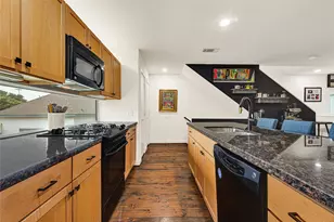 2905 Sherman St, Houston, TX 77003 - Photo 11