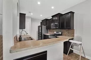 2310 Perkins Crossing Dr, Conroe, TX 77304 - Photo 7
