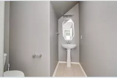 14034 Chelseahurst Lane, Houston, TX 77047 - Photo 9