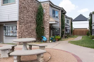 1518 Wirt Rd, Houston, TX 77055 - Photo 11