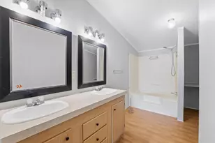 2415 W Cedar Bayou Lynchburg Rd, Baytown, TX 77521 - Photo 33