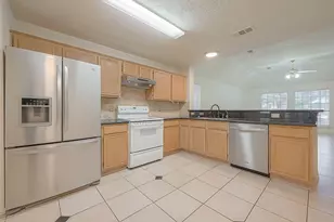 9138 Blake Bend Cir, Houston, TX 77095 - Photo 11