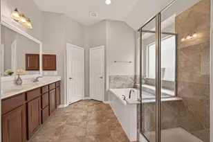 6031 Oxford Lake Dr, Rosenberg, TX 77471 - Photo 17