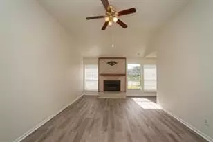 16906 Canary St, Conroe, TX 77385 - Photo 3