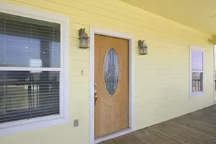2426 Sand Bar Ln, Crystal Beach, TX 77650 - Photo 9