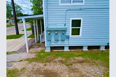 307 S 79th Street, Houston, TX 77012 - Photo 5