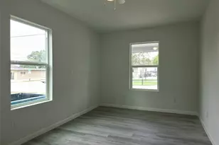 307 S 79th St, Houston, TX 77012 - Photo 19