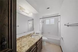 12358 Gainsborough Dr, Houston, TX 77031 - Photo 17