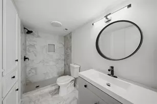12358 Gainsborough Dr, Houston, TX 77031 - Photo 7