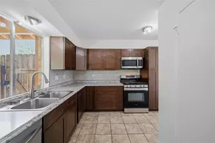 12358 Gainsborough Dr, Houston, TX 77031 - Photo 13