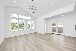 8109 Hamlet St, Houston, TX 77078 - Photo 11