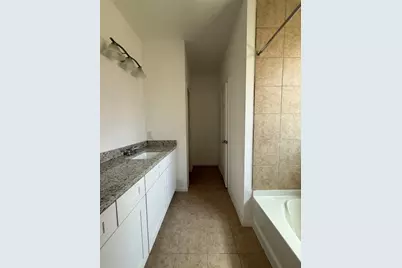 11134 Beverley Park St, Sugar Land, TX 77498 - Photo 15