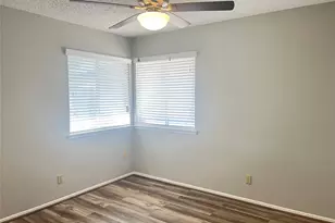 13643 Vickston Ln, Houston, TX 77014 - Photo 11