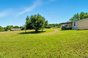 128 Hill Top Ln, Huntsville, TX 77320 - Photo 21