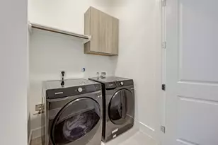 5839 Dolores St, Houston, TX 77057 - Photo 27