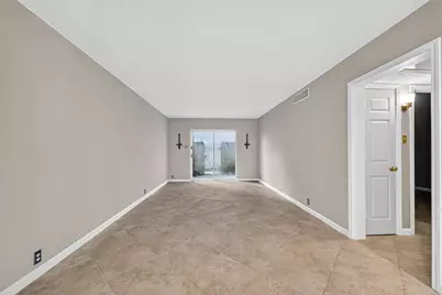 2601 Bellefontaine Street #B110, Houston, TX 77025 - Photo 7