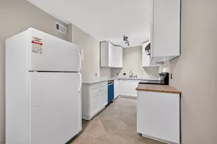 2601 Bellefontaine St, Houston, TX 77025 - Photo 3