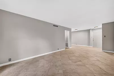 2601 Bellefontaine Street #B110, Houston, TX 77025 - Photo 9