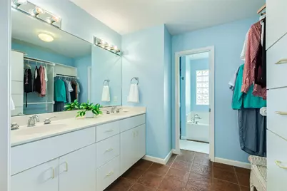 22915 Gulf Drive, Galveston, TX 77554 - Photo 23