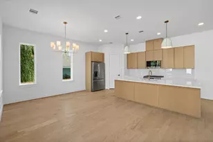 1103 E 37th St, Houston, TX 77022 - Photo 15