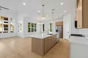 1103 E 37th St, Houston, TX 77022 - Photo 3