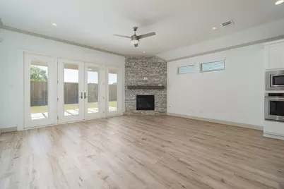 2572 Ravenna Court, Friendswood, TX 77546 - Photo 9