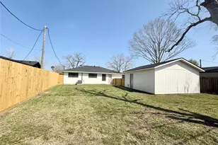 1429 Northview Dr, Angleton, TX 77515 - Photo 29