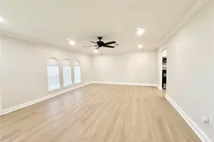 1429 Northview Dr, Angleton, TX 77515 - Photo 3