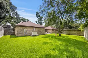 4334 Hill Forest Dr, Houston, TX 77345 - Photo 37