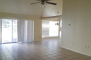 10423 Tenneco Dr, Houston, TX 77099 - Photo 7
