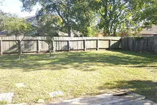 10423 Tenneco Dr, Houston, TX 77099 - Photo 27
