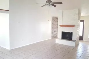 10423 Tenneco Dr, Houston, TX 77099 - Photo 5