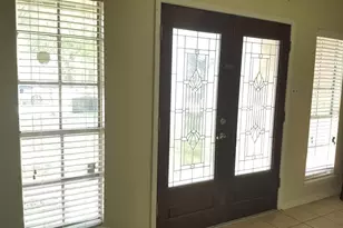 10423 Tenneco Dr, Houston, TX 77099 - Photo 3