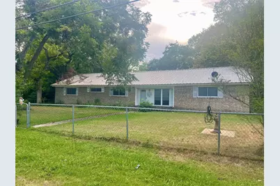 400 S Center Street, Buffalo, TX 75831 - Photo 1