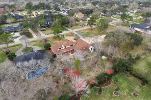1205 Tall Pines Dr, Friendswood, TX 77546 - Photo 47